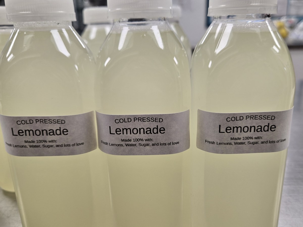 Cold-pressed lemonade